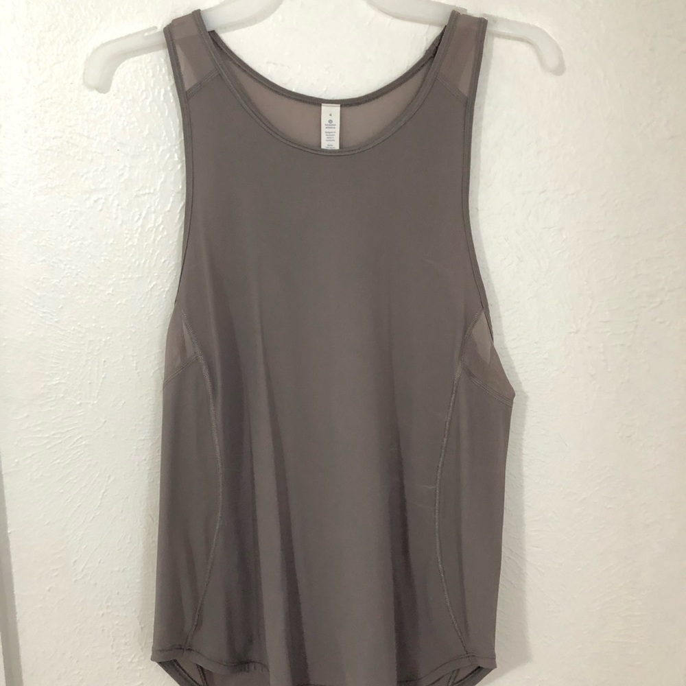 Lululemon grey tank